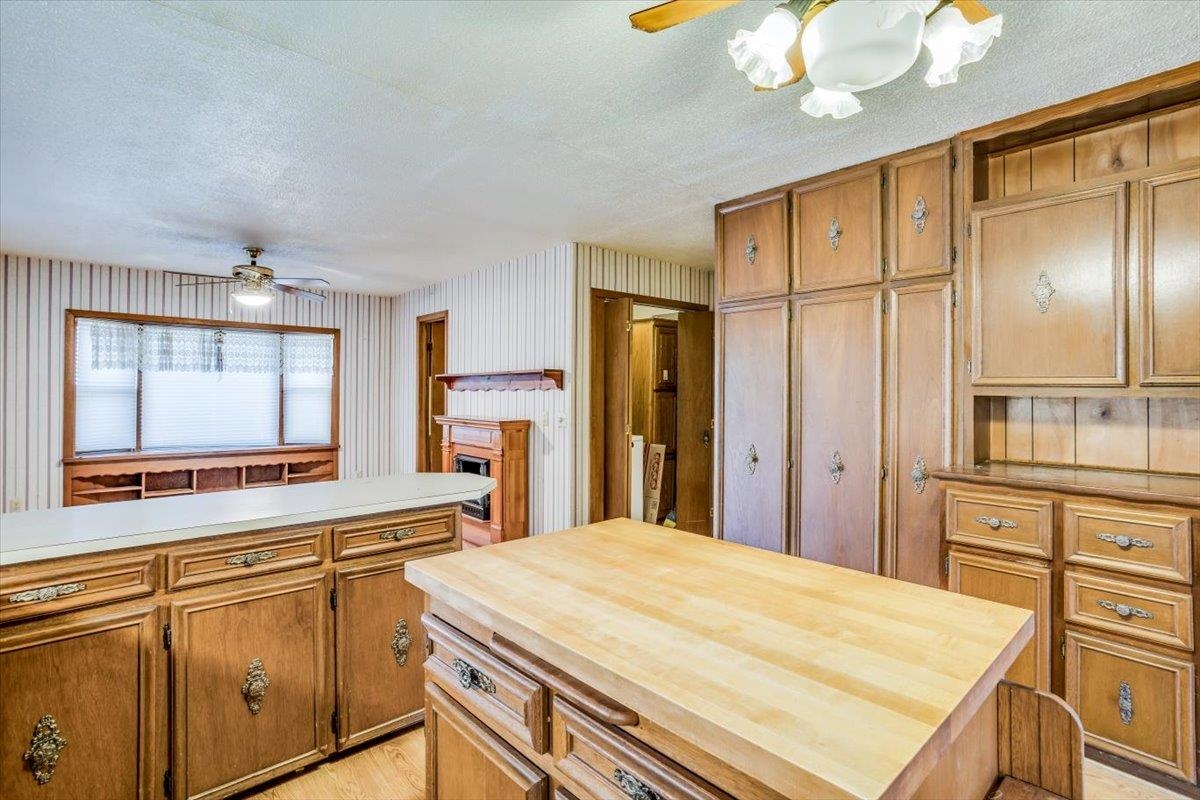 311 N Burns Ave, Valley Center, Kansas image 11