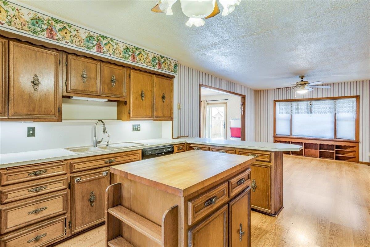 311 N Burns Ave, Valley Center, Kansas image 8