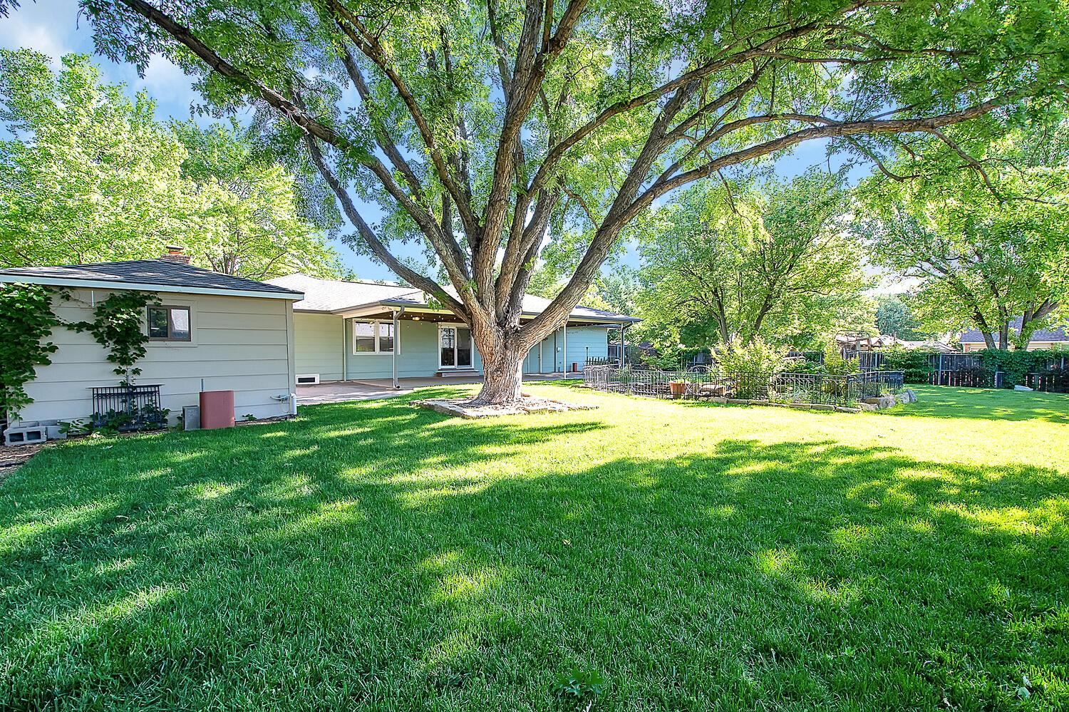 1513 E Carolyn St, Derby, Kansas image 35