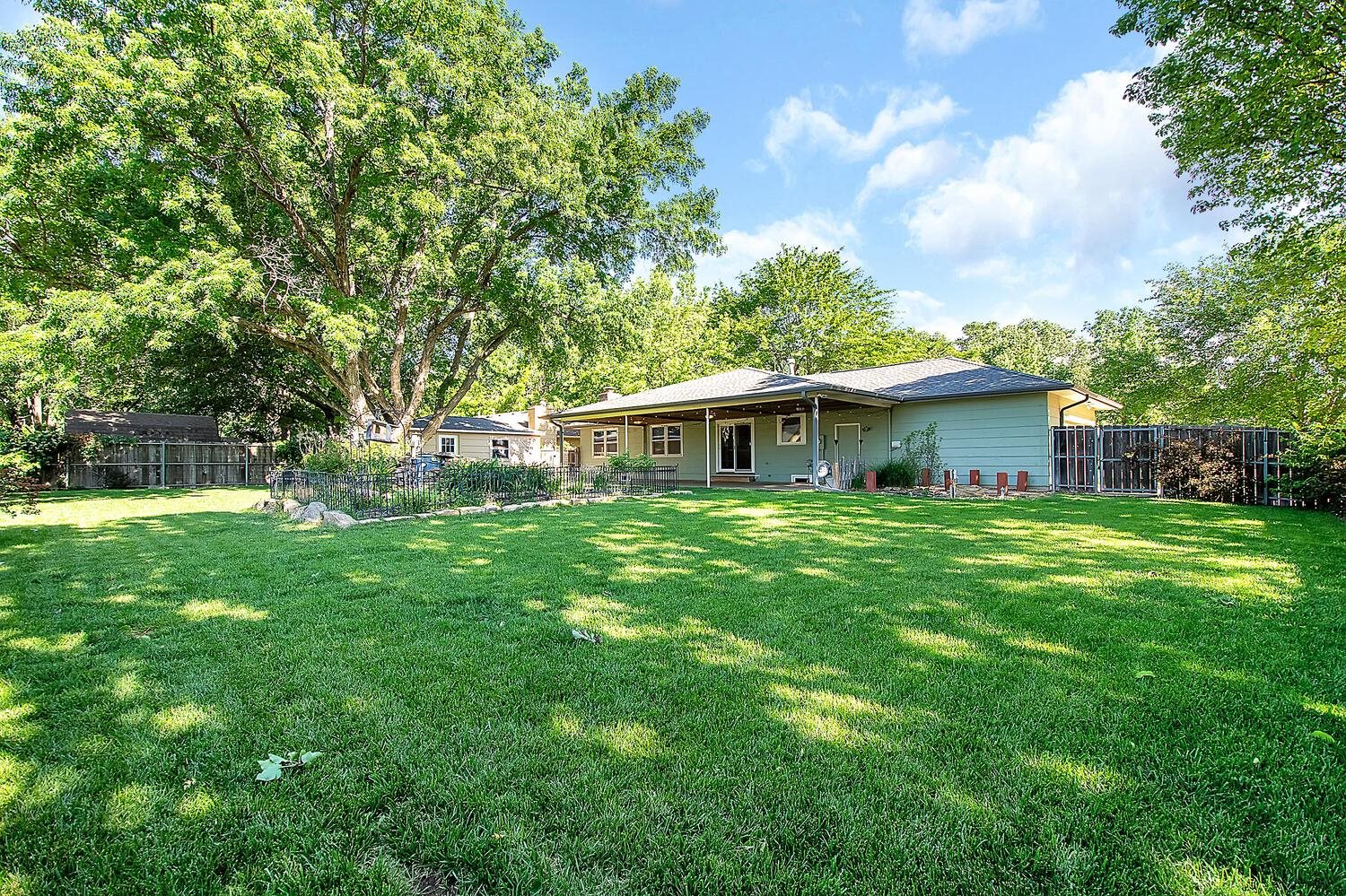 1513 E Carolyn St, Derby, Kansas image 36