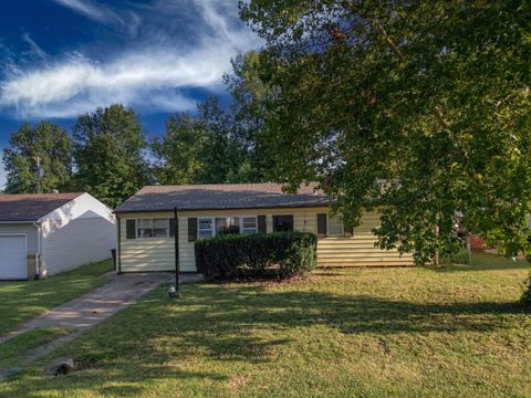 Homes For Sale - 233 E Radio Ln<br/> Cowley County, Arkansas City, KS 67005