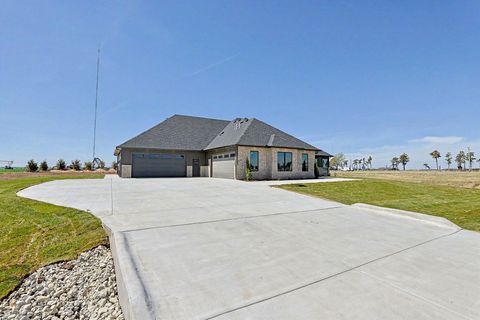 Homes For Sale - 5275 N Eagle Crest St<br/> Sedgwick County, Colwich, KS 67030