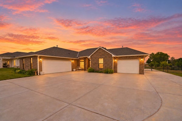 1509 E ELK RIDGE AVE, GODDARD, KS 67052 - Image fe2020bd8e748a1d4920e127bc9eee0f/2887653565