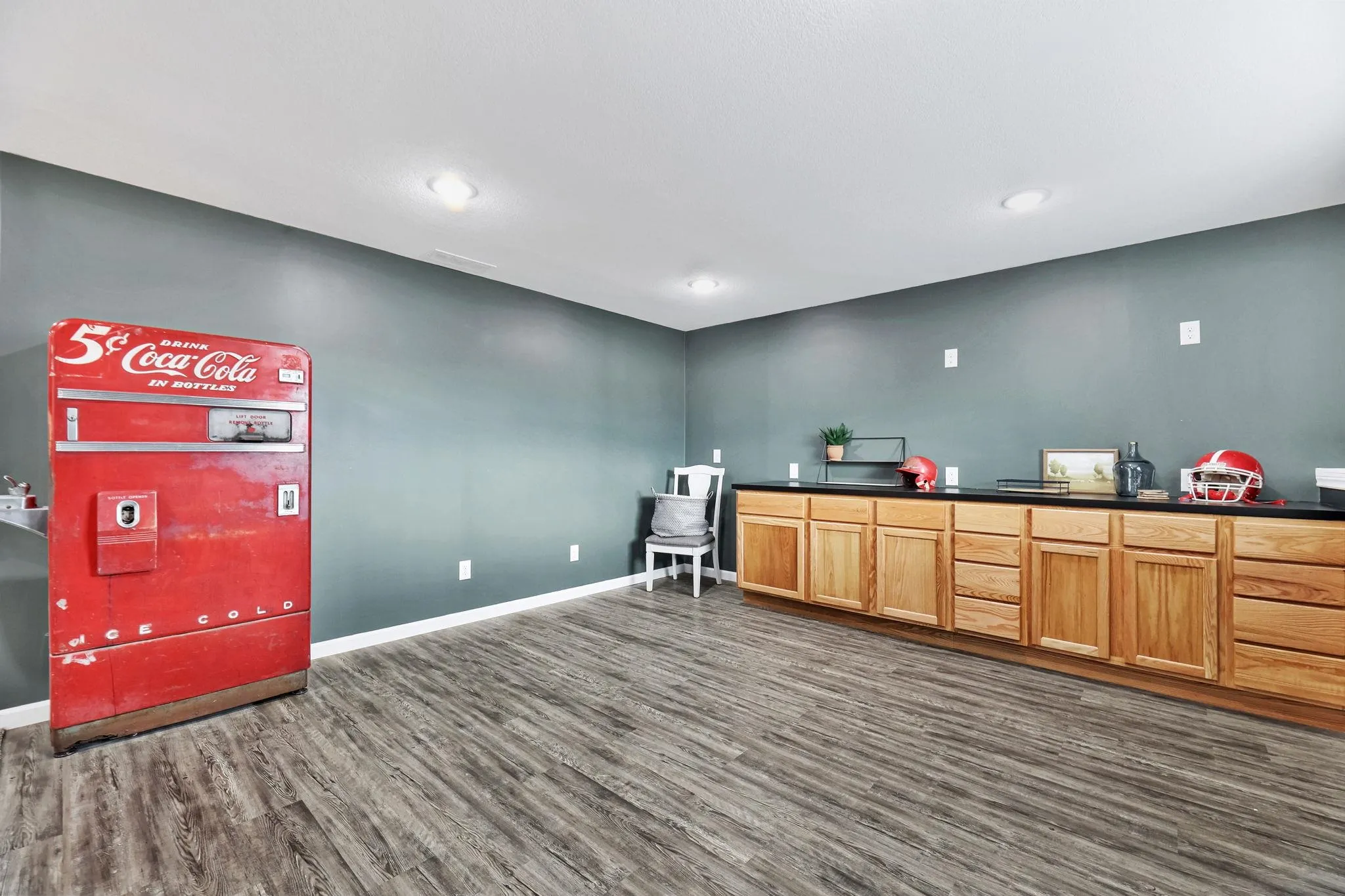 Derby, Kansas 67037, United States, 5 Bedrooms Bedrooms, ,3 BathroomsBathrooms,Residential,Active,24947