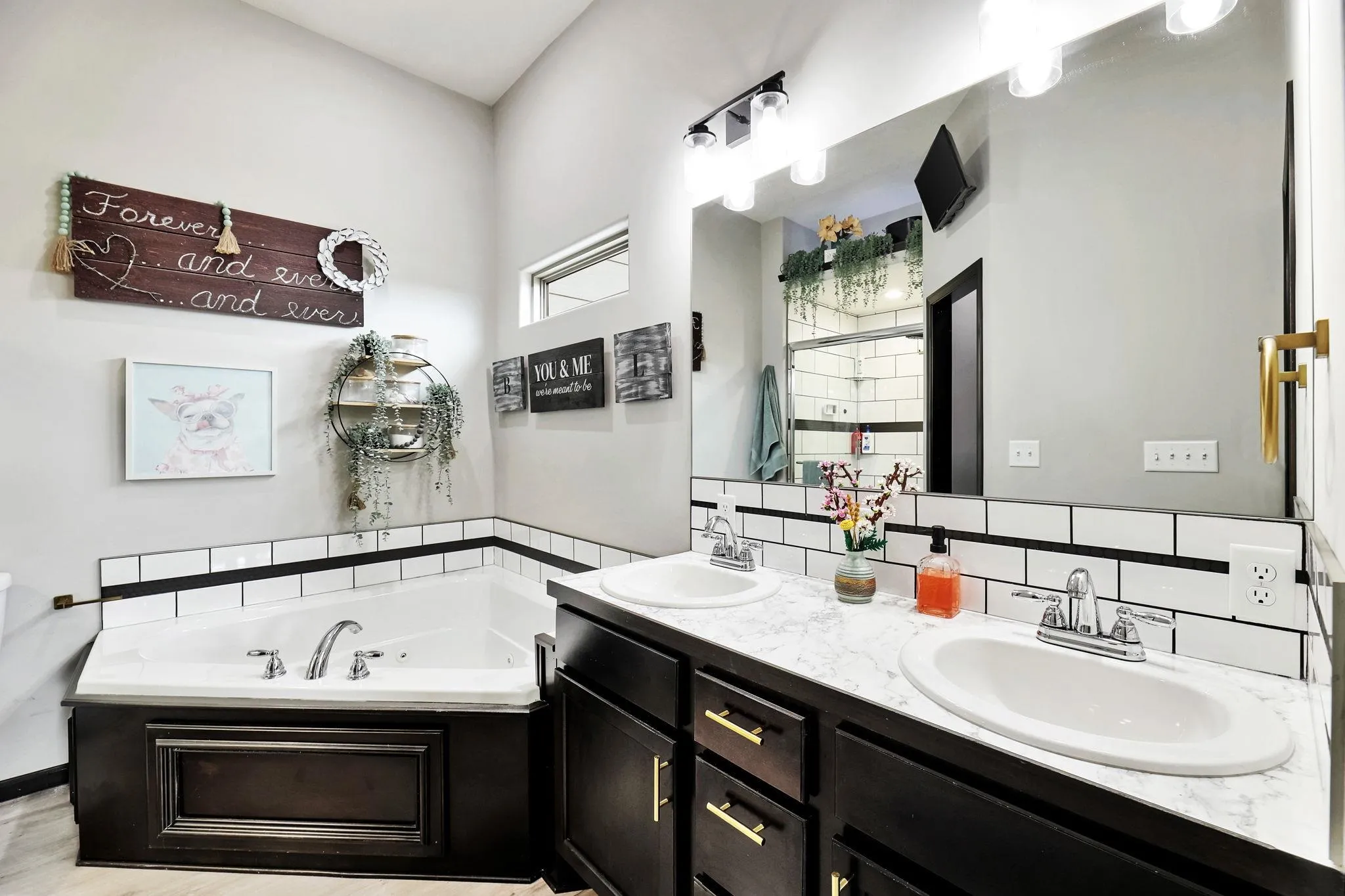 Derby, Kansas 67037, United States, 5 Bedrooms Bedrooms, ,3 BathroomsBathrooms,Residential,Active,24947