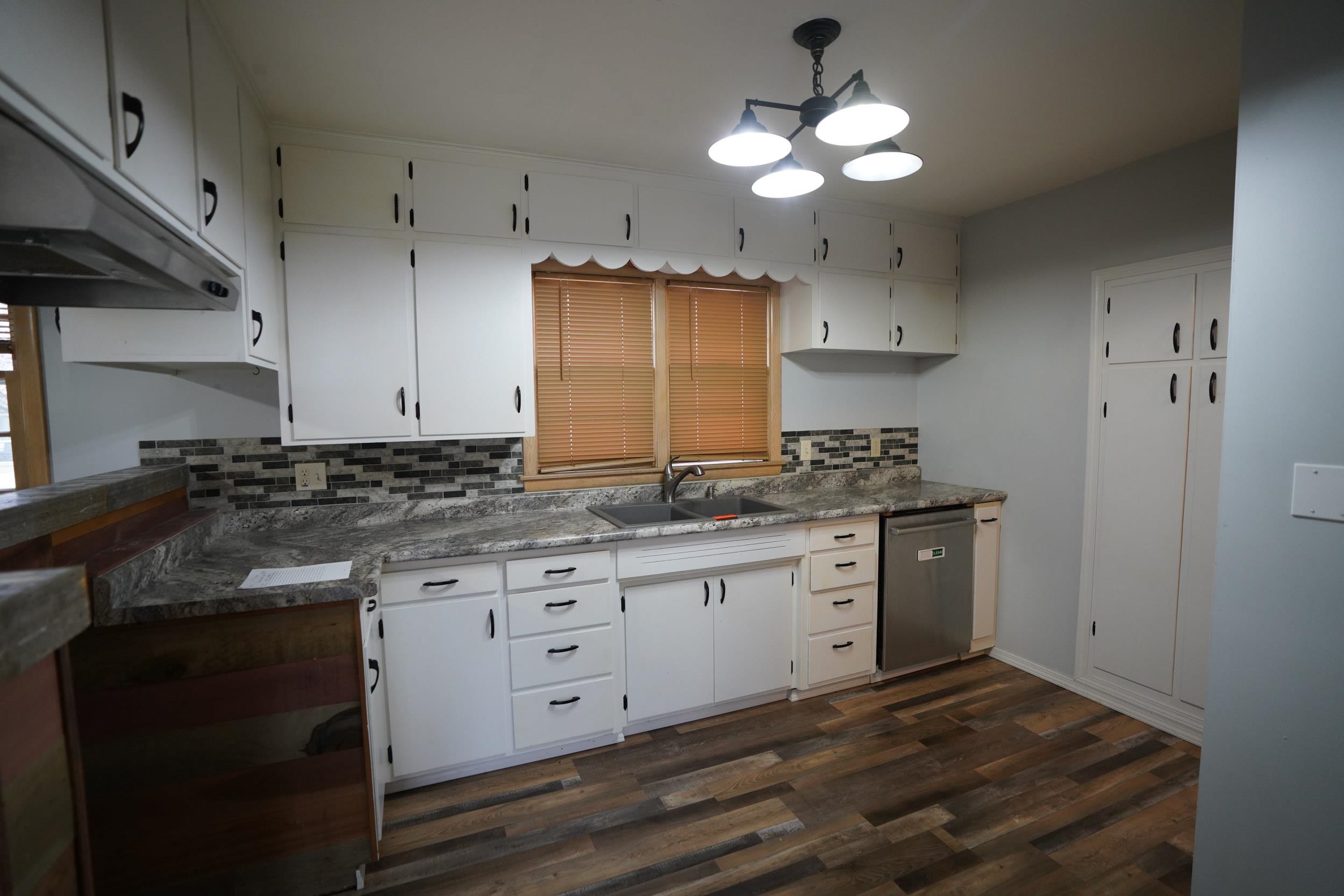 1312 W 9th St, Newton, Kansas image 4