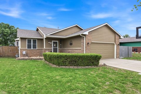 Homes For Sale - 1765 N Myers Cir<br/> Mulvane, KS 67110