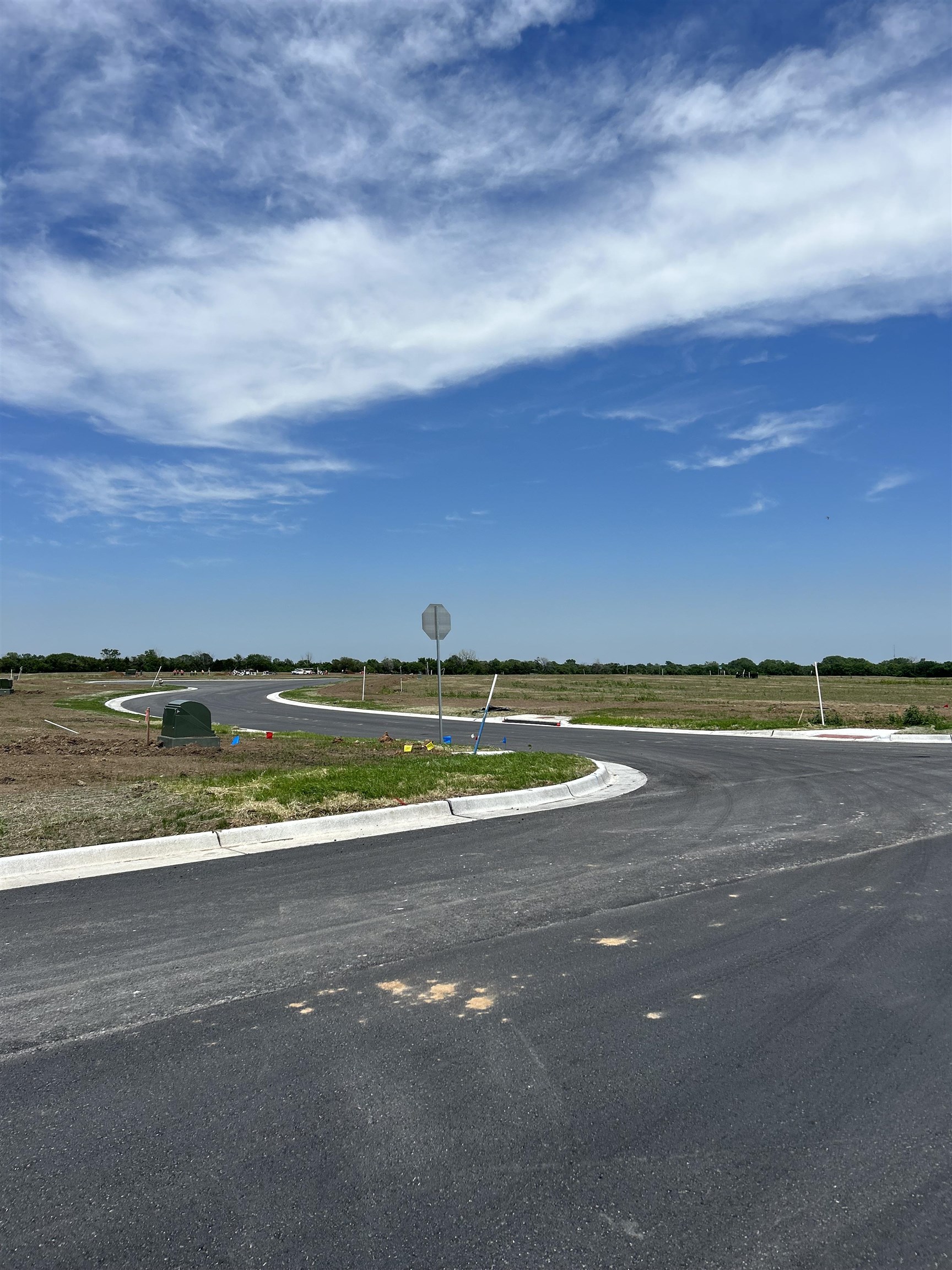 1502 N Garnet Ln, Mulvane, Kansas image 1