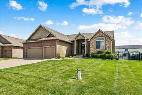 Townhouse For Sale - 15809 E Boxthorn St<br/> Wichita, KS 67228