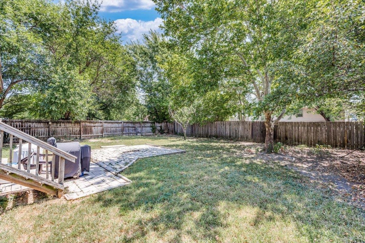 Wichita, Kansas 67207, United States, 3 Bedrooms Bedrooms, ,3 BathroomsBathrooms,Residential,Pending,50429