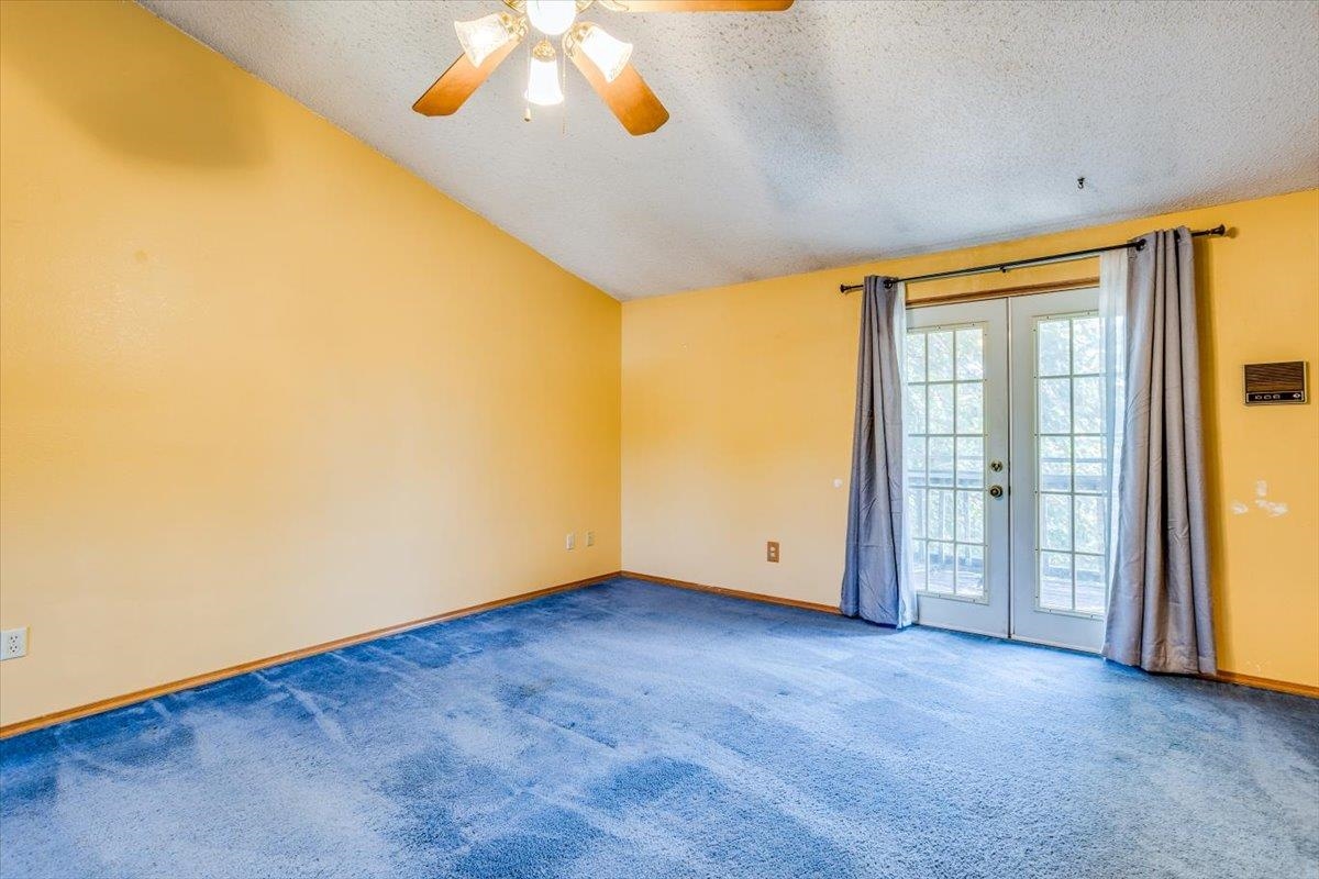 Wichita, Kansas 67207, United States, 3 Bedrooms Bedrooms, ,3 BathroomsBathrooms,Residential,Pending,50429