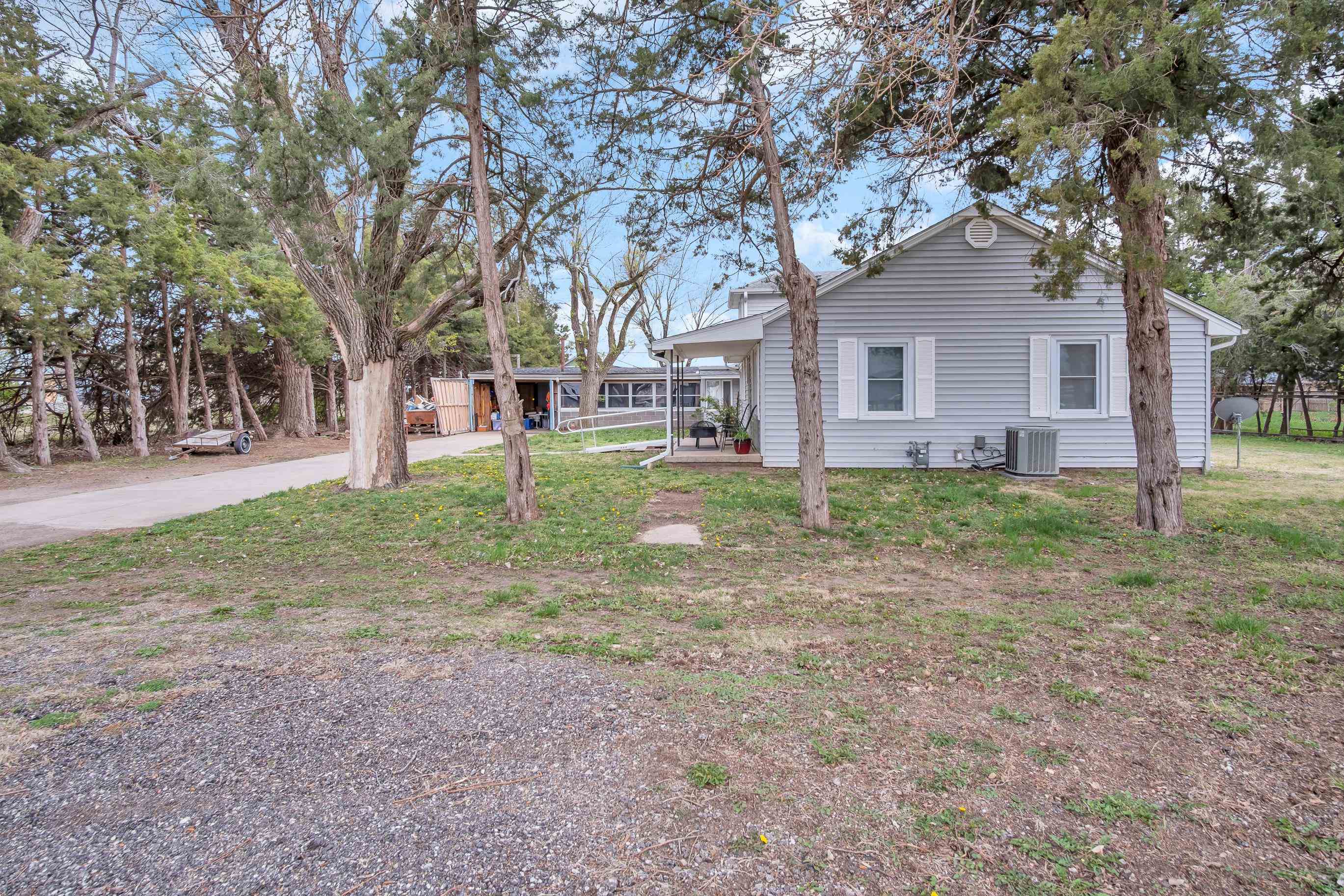 1202 S Walnut St, Newton, Kansas image 32