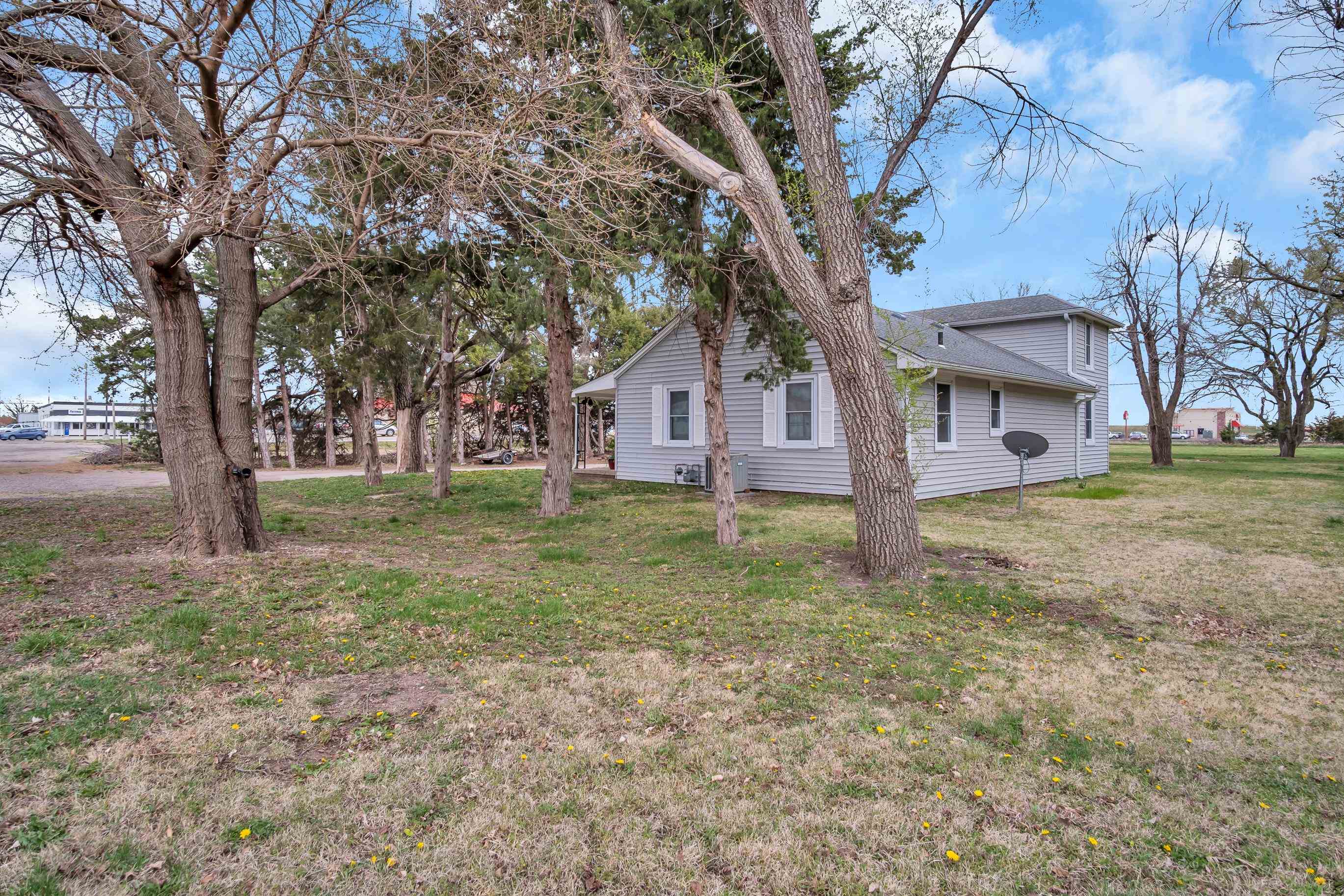 1202 S Walnut St, Newton, Kansas image 33