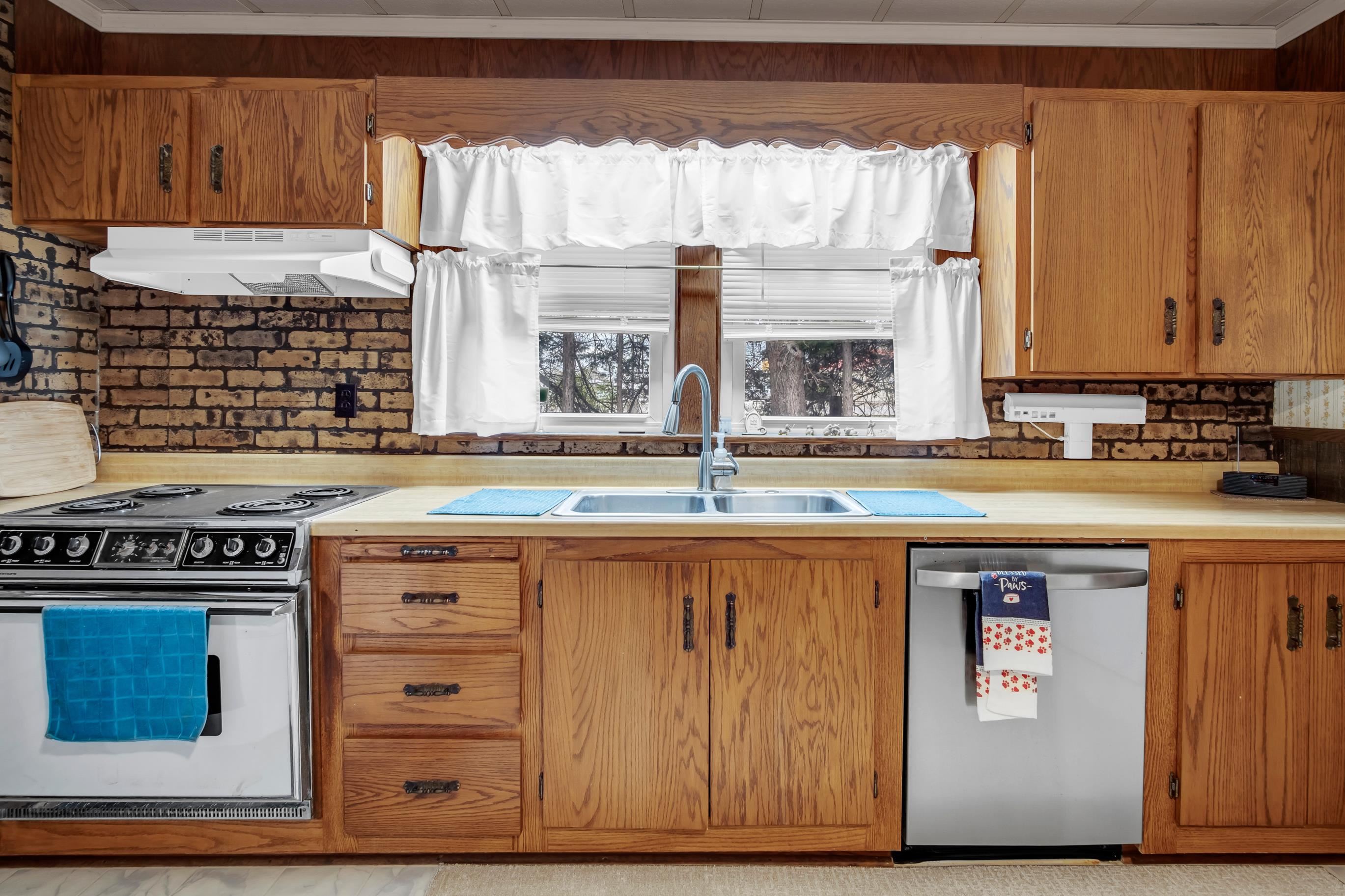 1202 S Walnut St, Newton, Kansas image 9
