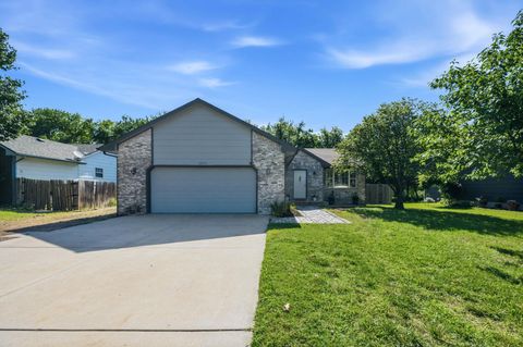 Homes For Sale - 1006 N Park Road<br/> Rose Hill, KS 67133