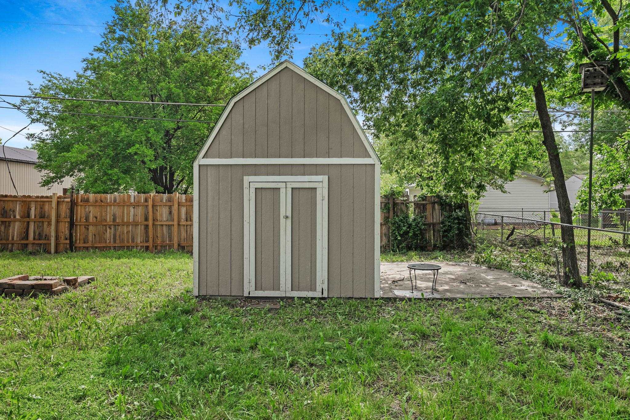 652 N Meridian Ave, Valley Center, Kansas image 21