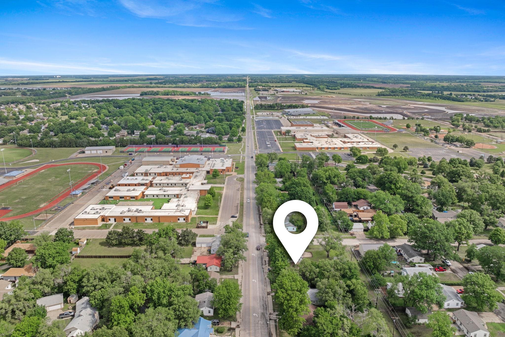 652 N Meridian Ave, Valley Center, Kansas image 25