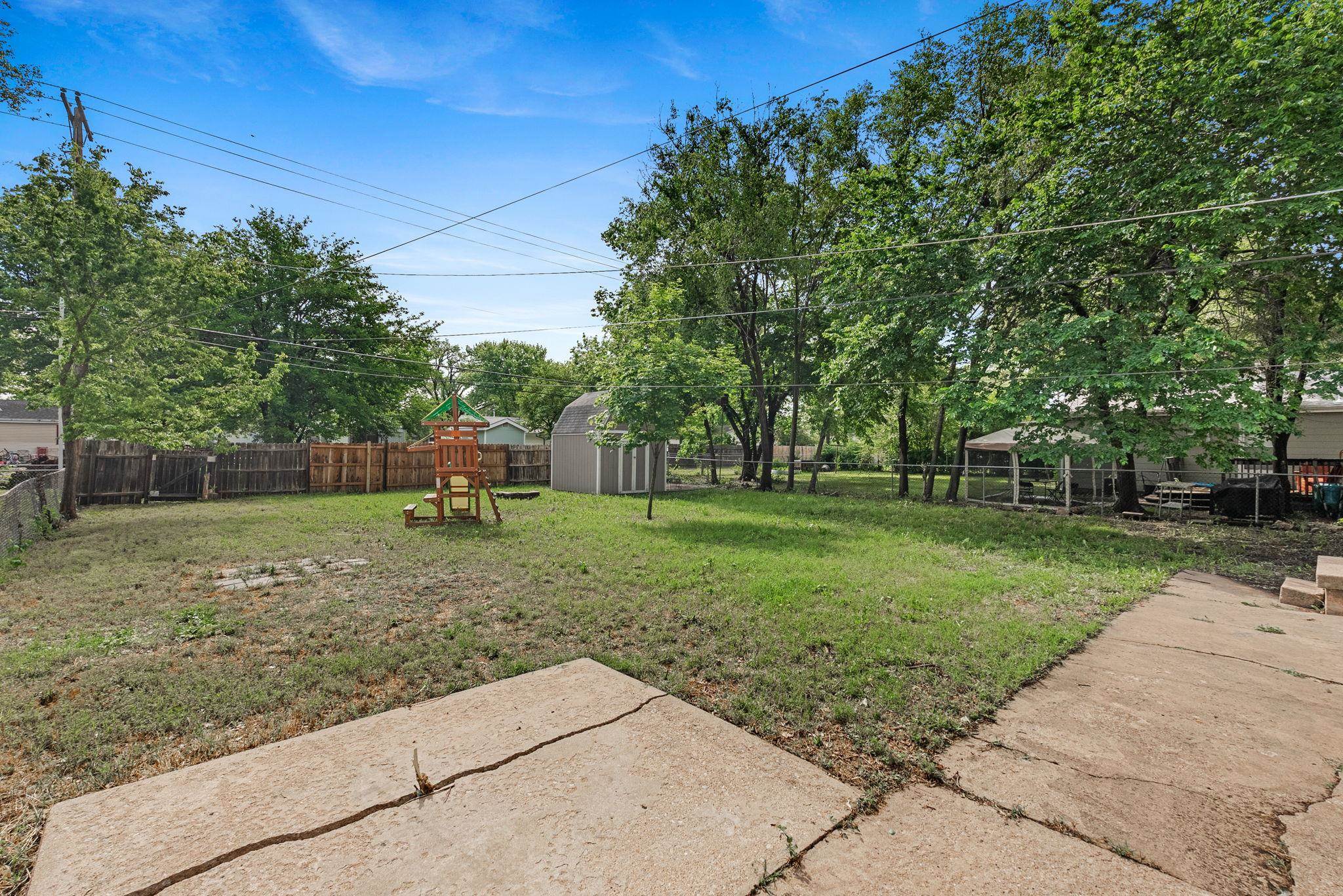 652 N Meridian Ave, Valley Center, Kansas image 23