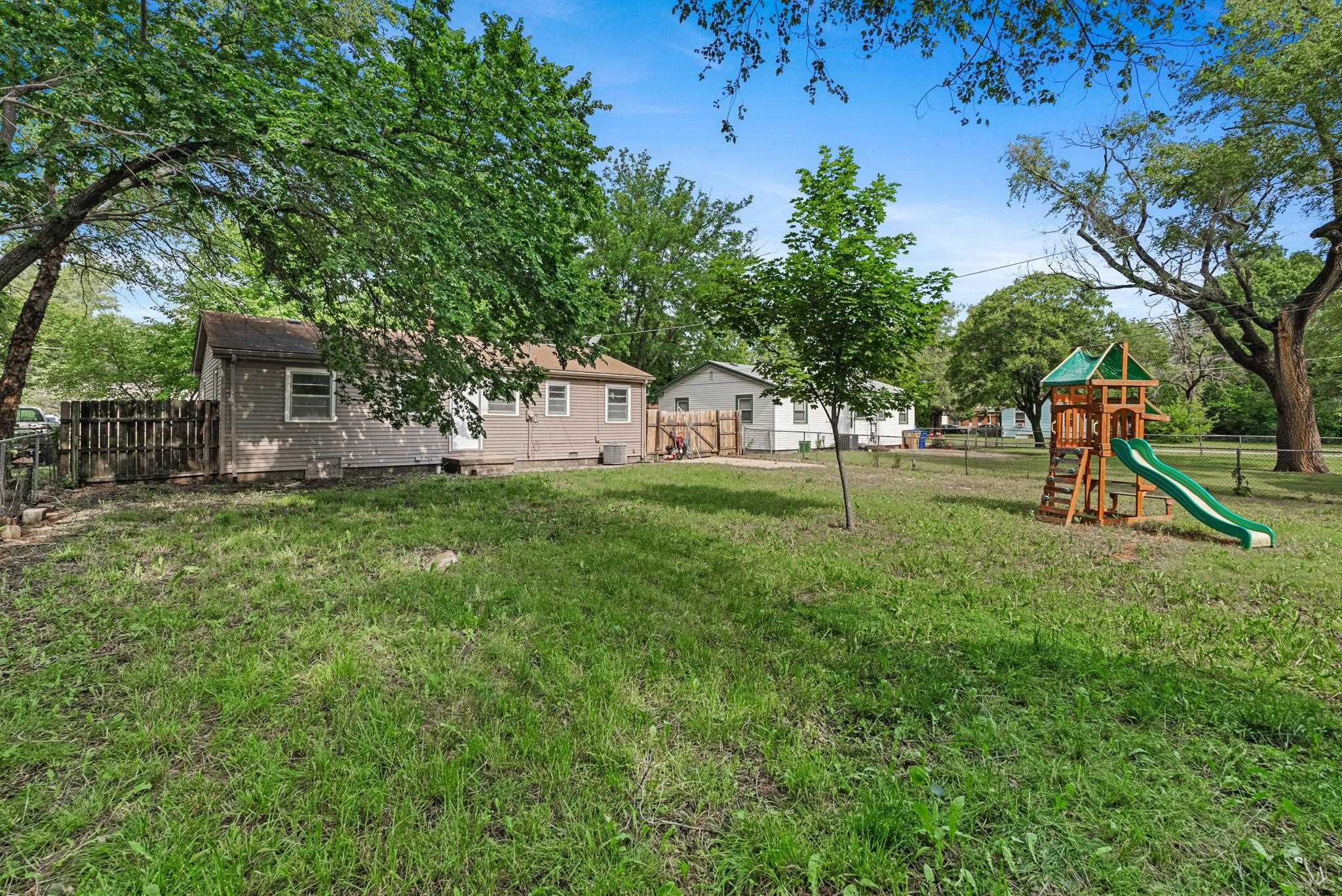 652 N Meridian Ave, Valley Center, Kansas image 20