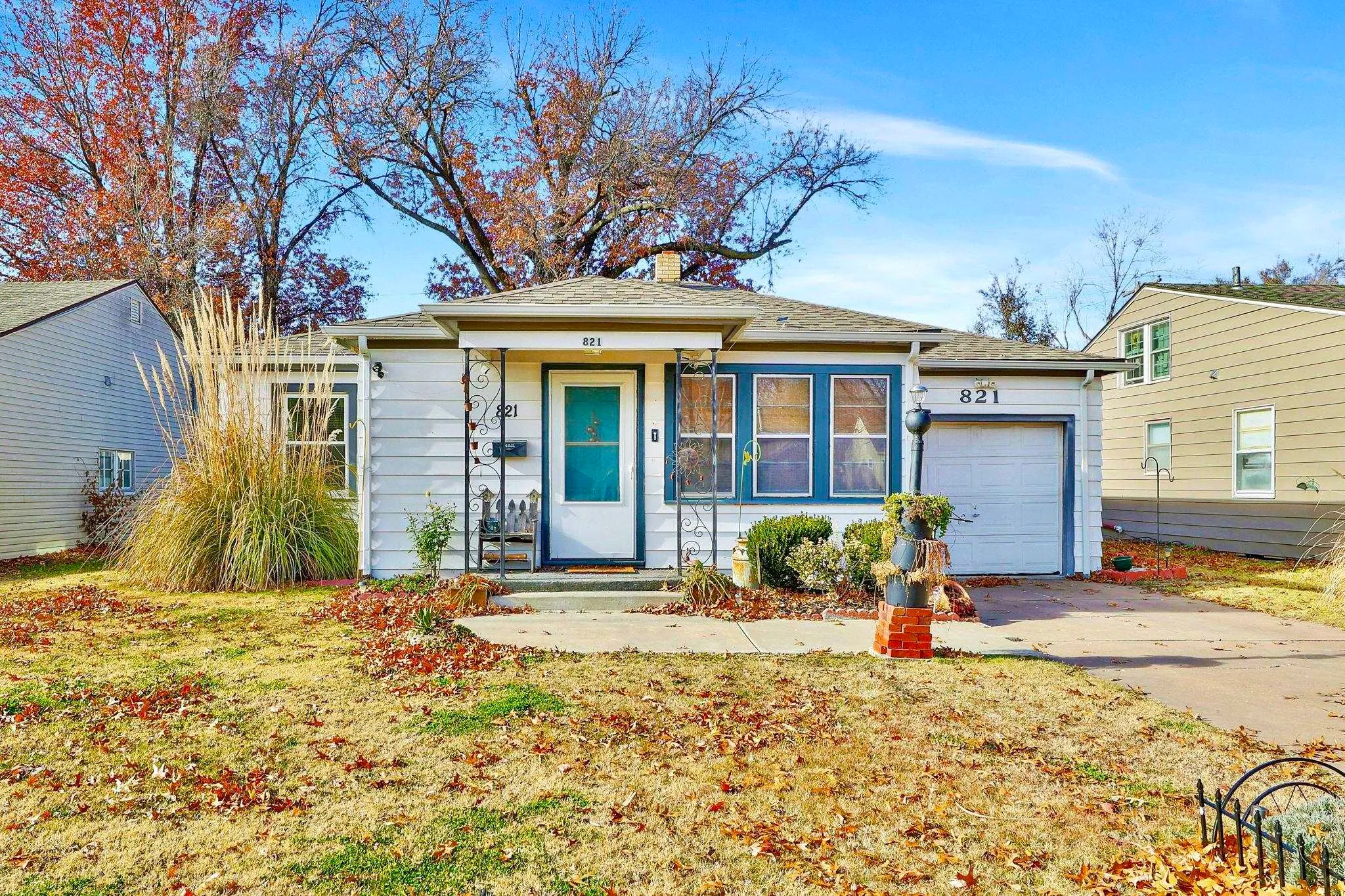 Wichita, Kansas 67218, United States, 2 Bedrooms Bedrooms, ,1 BathroomBathrooms,Residential,Pending,18849