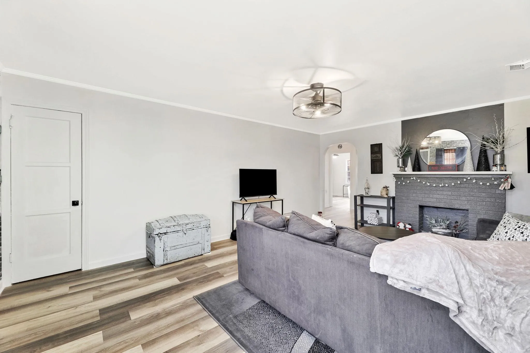 Wichita, Kansas 67218, United States, 2 Bedrooms Bedrooms, ,1 BathroomBathrooms,Residential,Pending,18849