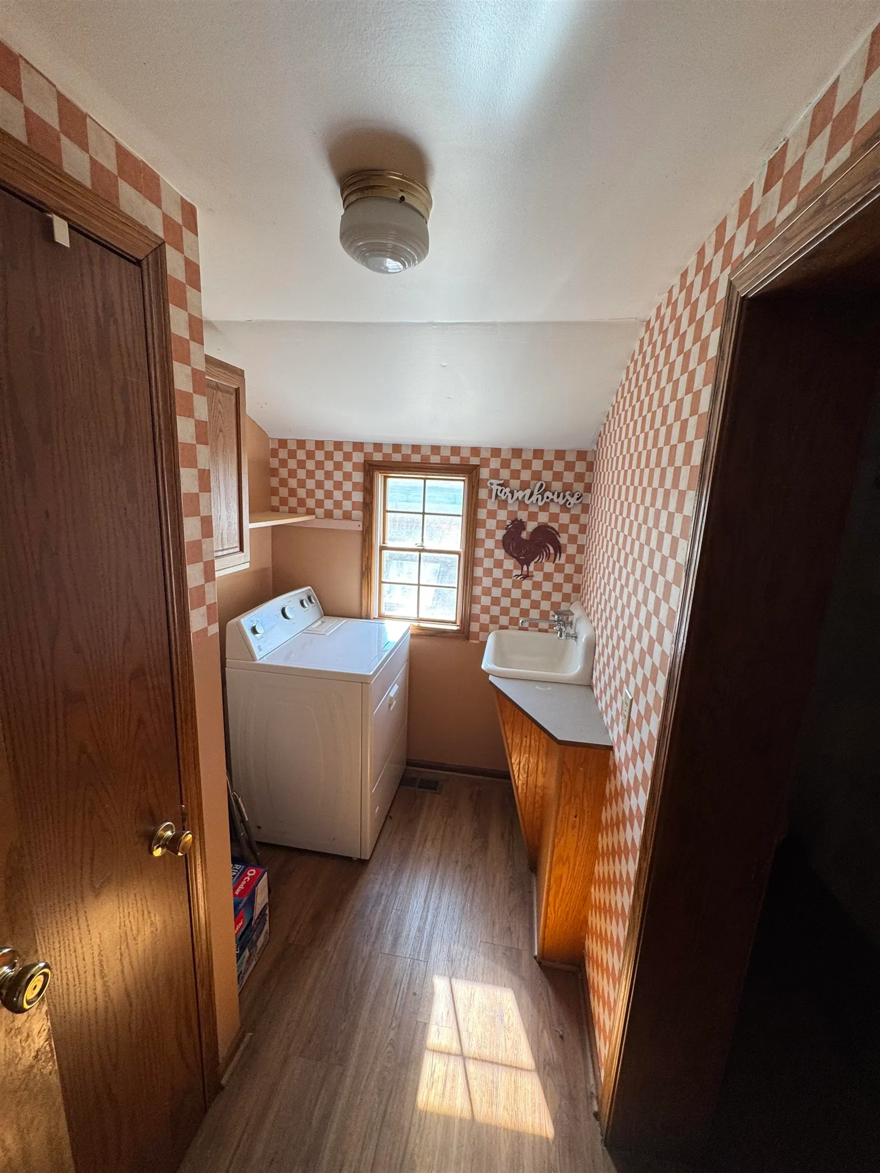 Winfield, Kansas 67156, United States, 3 Bedrooms Bedrooms, ,2 BathroomsBathrooms,Residential,Active,237979