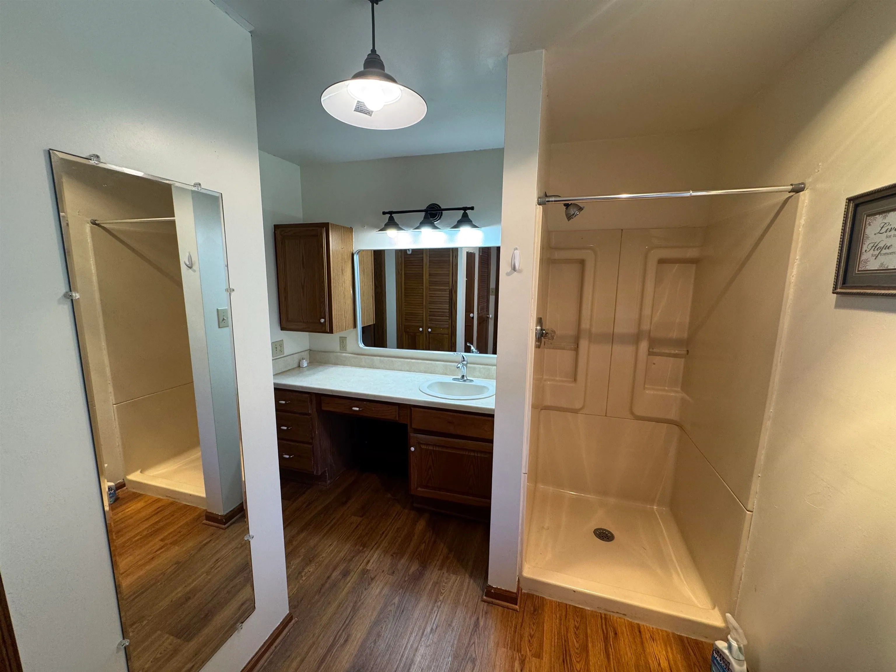 Winfield, Kansas 67156, United States, 3 Bedrooms Bedrooms, ,2 BathroomsBathrooms,Residential,Active,237979