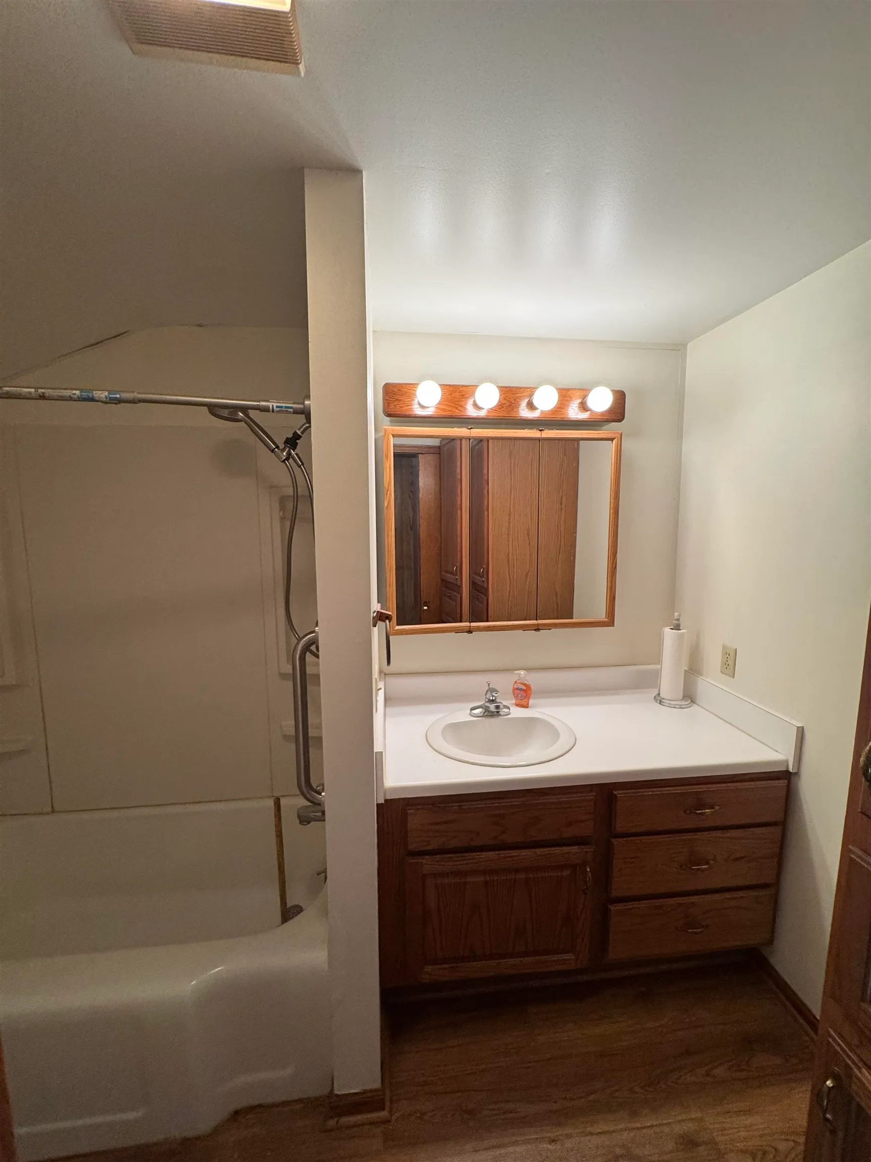 Winfield, Kansas 67156, United States, 3 Bedrooms Bedrooms, ,2 BathroomsBathrooms,Residential,Active,237979