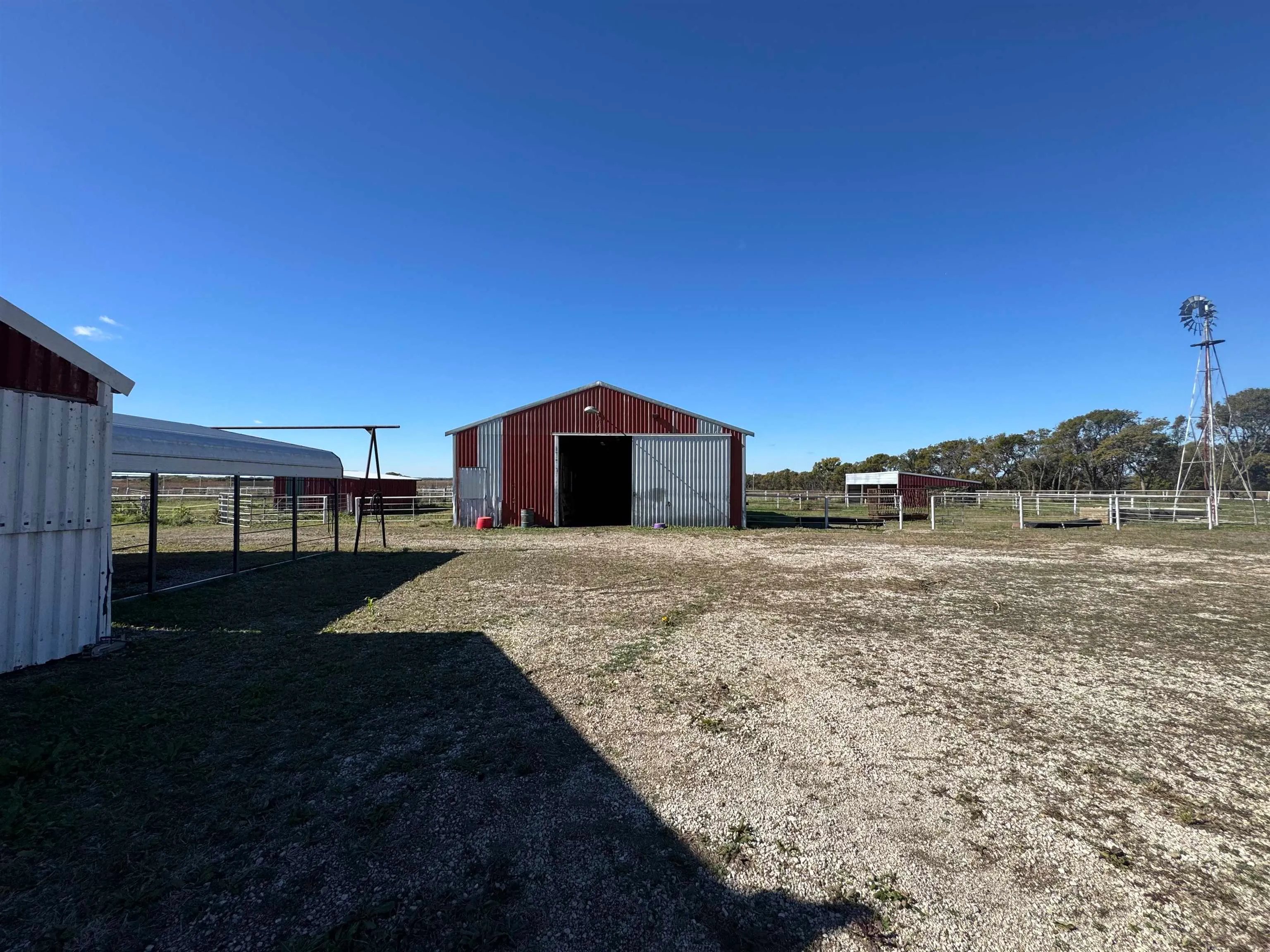 Winfield, Kansas 67156, United States, 3 Bedrooms Bedrooms, ,2 BathroomsBathrooms,Residential,Active,237979