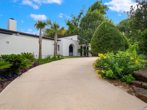 Property photo of 530 Geneseo Road, San Antonio, TX 78209