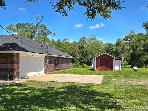 Single Family Residence in Sweeny TX 267 County Road 525 26.jpg