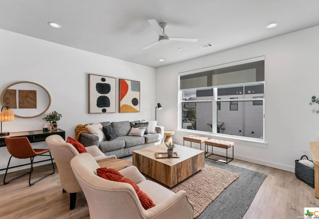 Photo of 1208 N Academy UNIT 3205, New Braunfels, TX 78130 (MLS # 1967404)