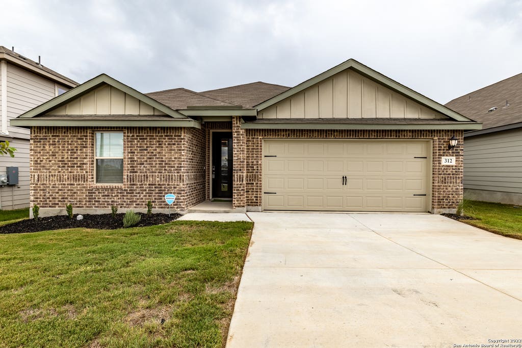 Photo of 312 Shelton Pass, Schertz, TX 78108 (MLS # 2008996)