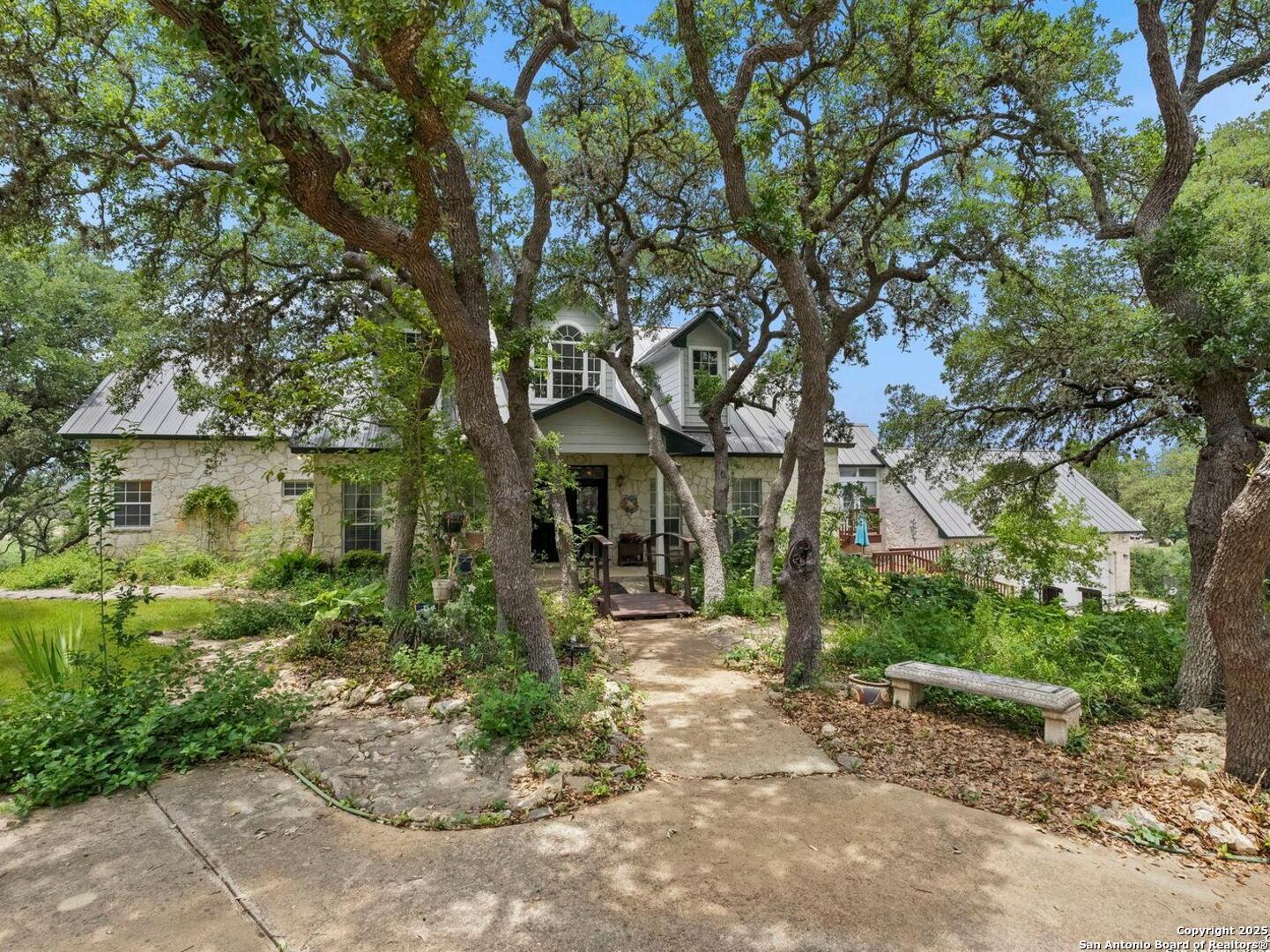 125 Northlake Cove