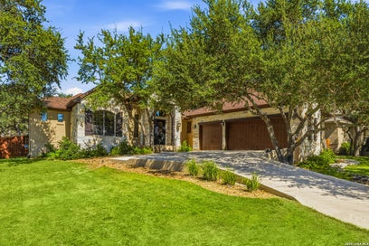 8131 Colonial Woods Boerne TX 78015