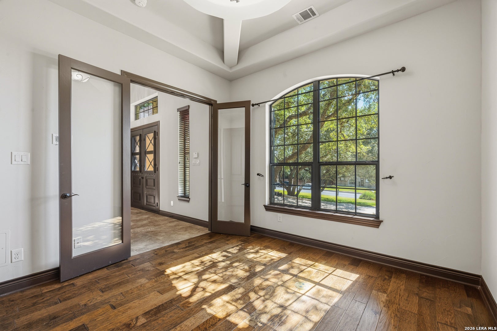 8131 Colonial Woods