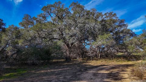 A home in Floresville