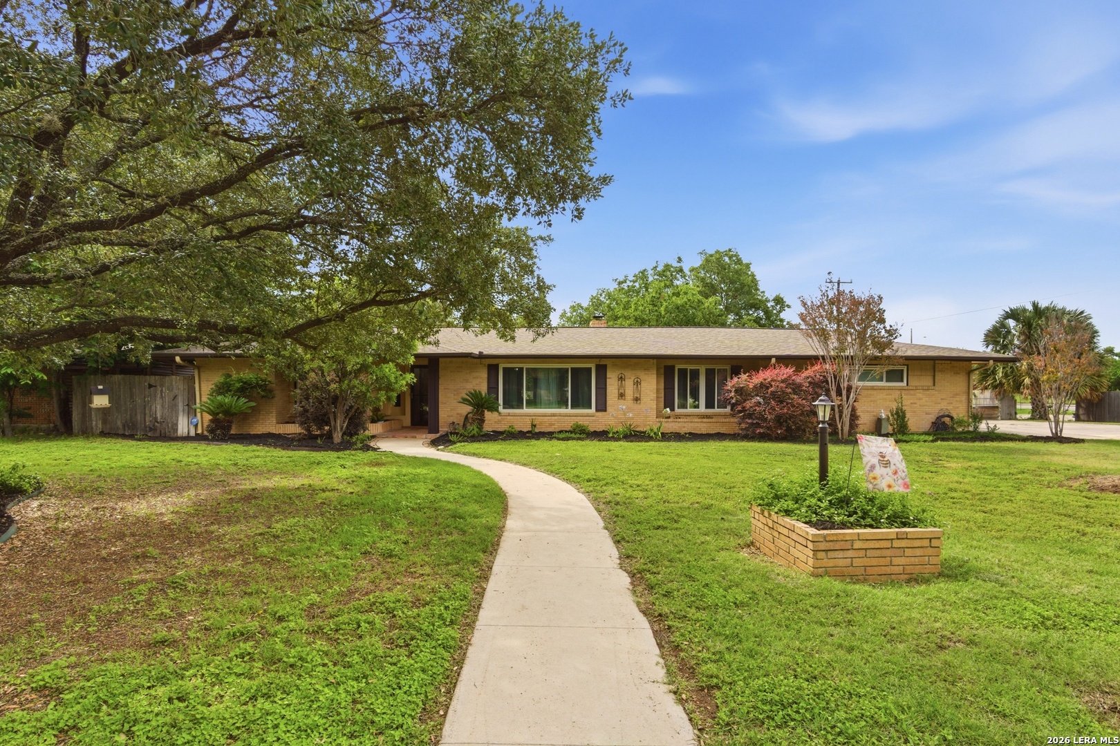 100 GLENTOWER DR