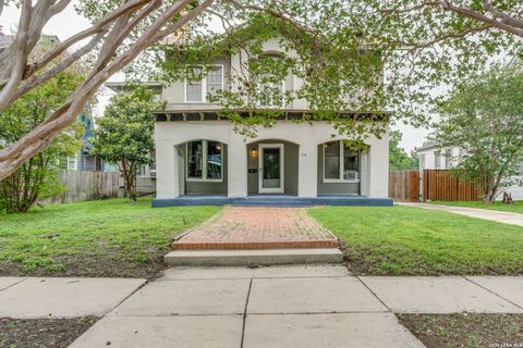 Photo of 514 E PARK AVE, San Antonio, TX 78212 (MLS # 1969487)