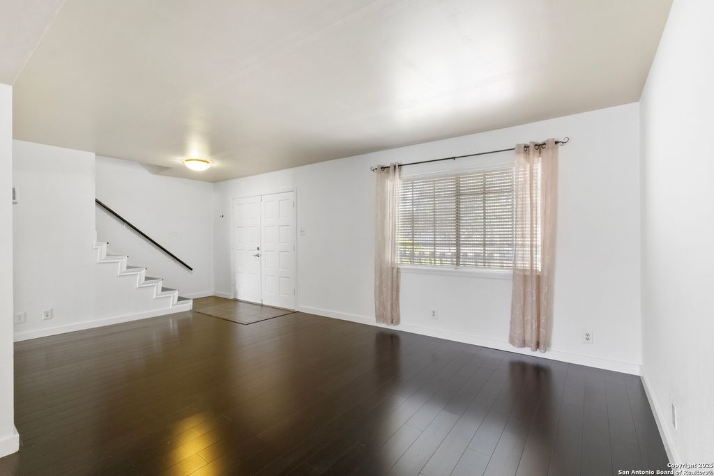 Photo of 6746 CROWN RIDGE, San Antonio, TX 78239 (MLS # 1926113)