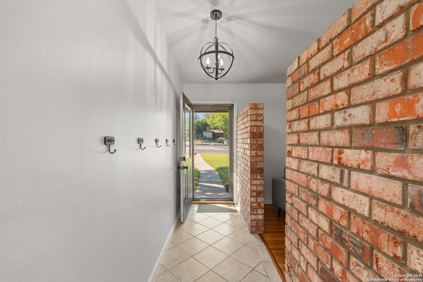 5315 Arrowhead Dr