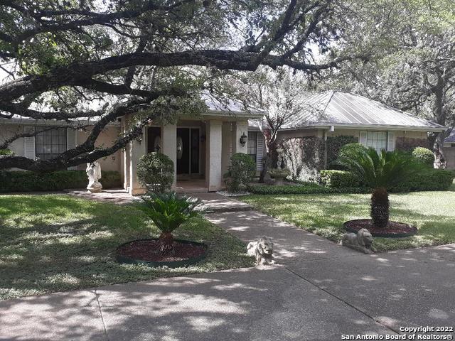 Photo 1 of 28 — 98 Longbow Rd, Shavano Park, TX 78231