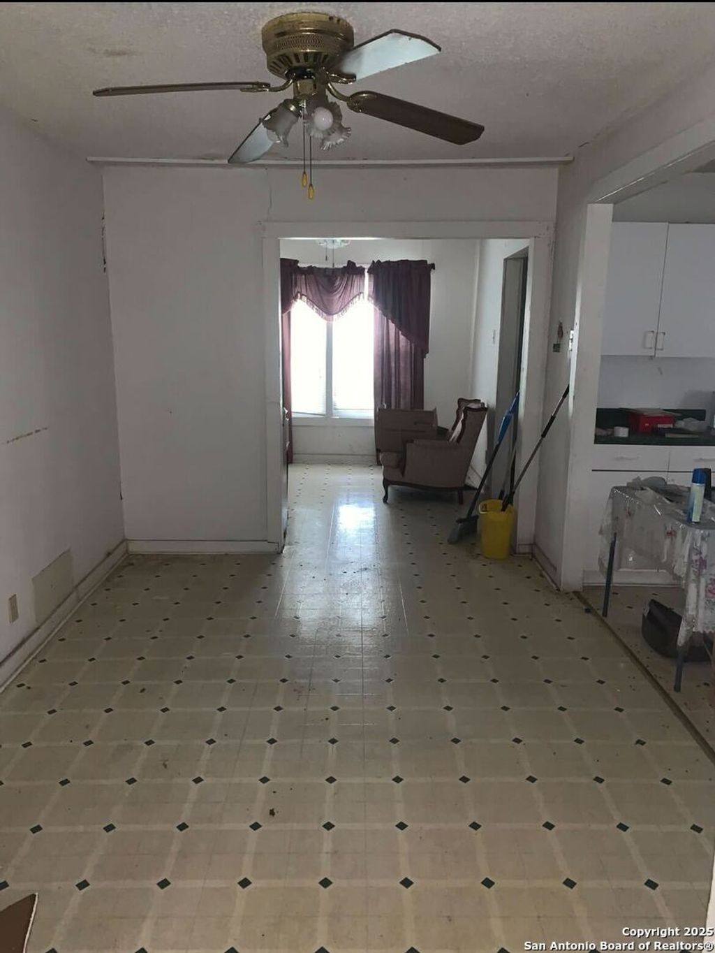 Photo of 126 Sims Ave, San Antonio, TX 78214 (MLS # 1928857)