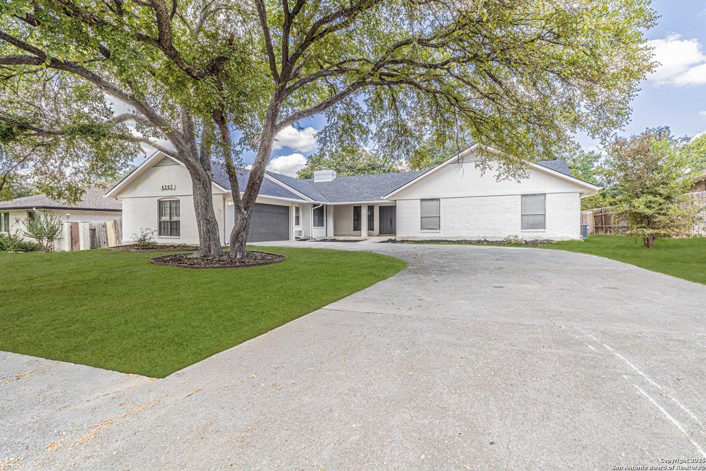 Photo of 6307 Lakewood Park, Windcrest, TX 78239 (MLS # 1913827)