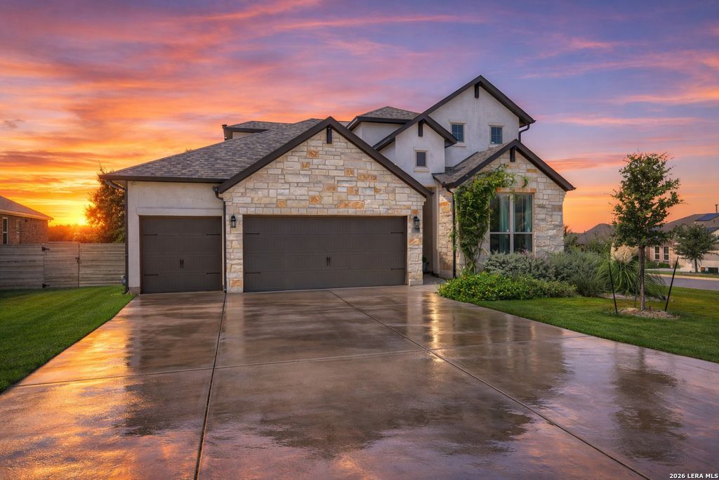 Photo of 395 Sugarcane, New Braunfels, TX 78132 (MLS # 1958896)