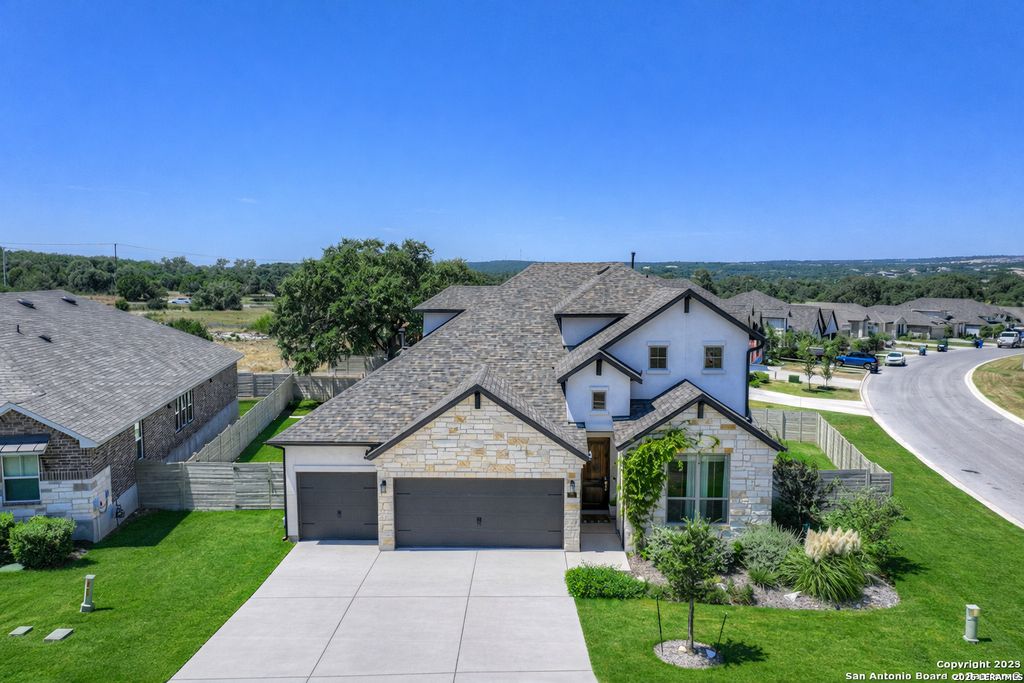 Photo of 395 Sugarcane, New Braunfels, TX 78132 (MLS # 1958896)