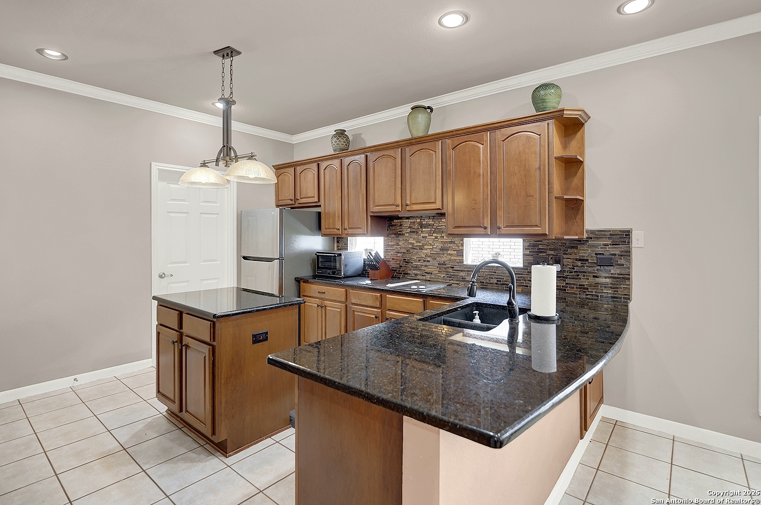 1517 CIRCLE OAK