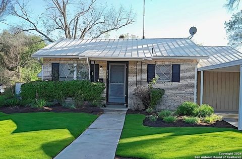 A home in Hondo