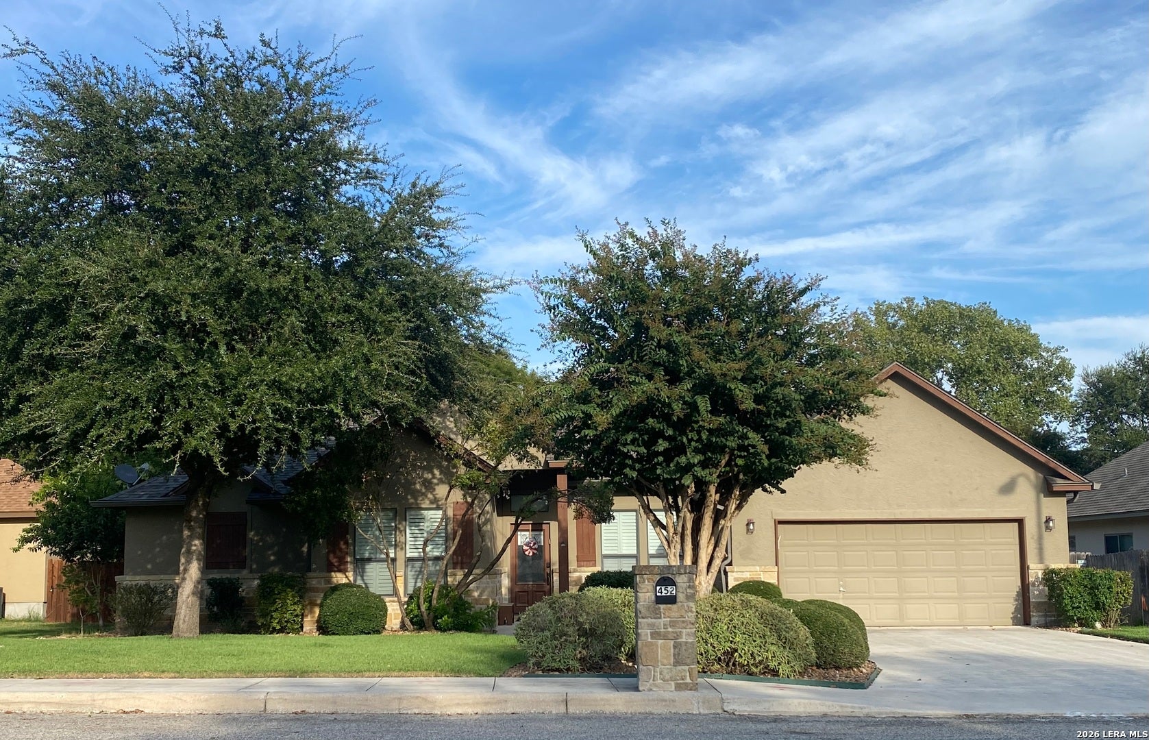 452 English Oaks