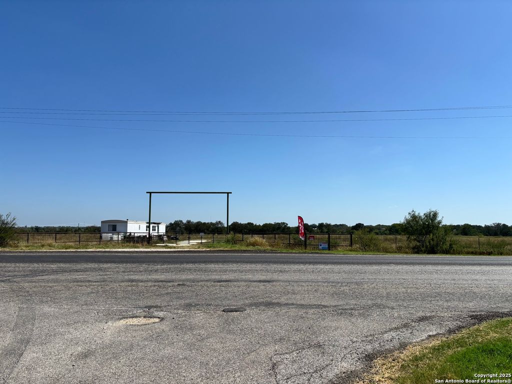 Photo of 1205 Highway 173, Devine, TX 78016 (MLS # 1897687)